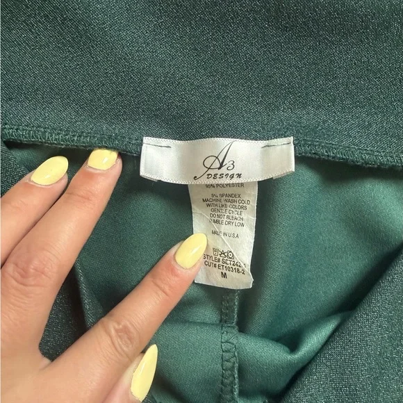 Green 2 piece set - Picture 5 of 6